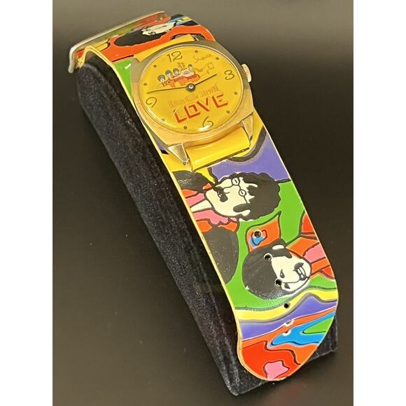 The Beatles Yellow Submarine "Love" Watch By Sheffield 1968 Extremely RARE - Picture 3 of 13